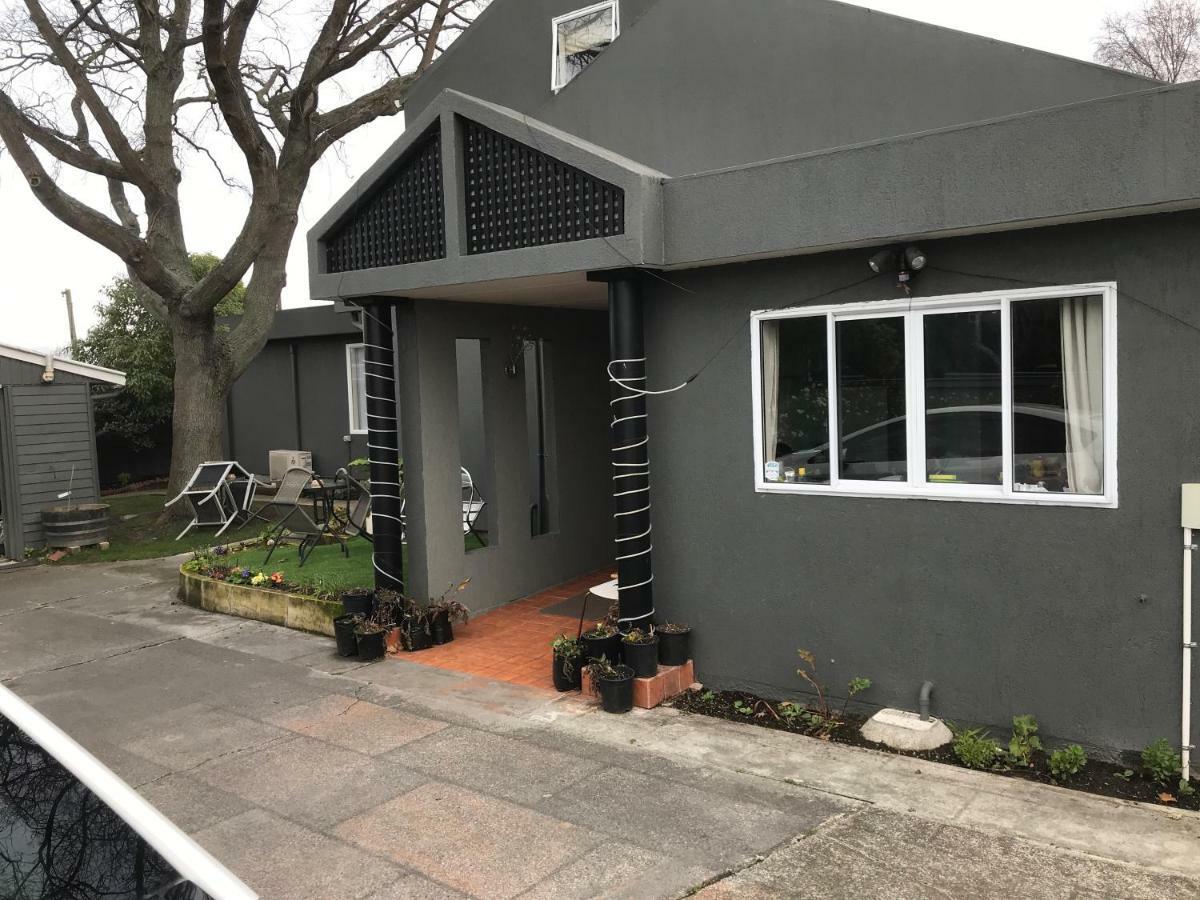 Sandy Feet Accommodation Christchurch Exterior photo